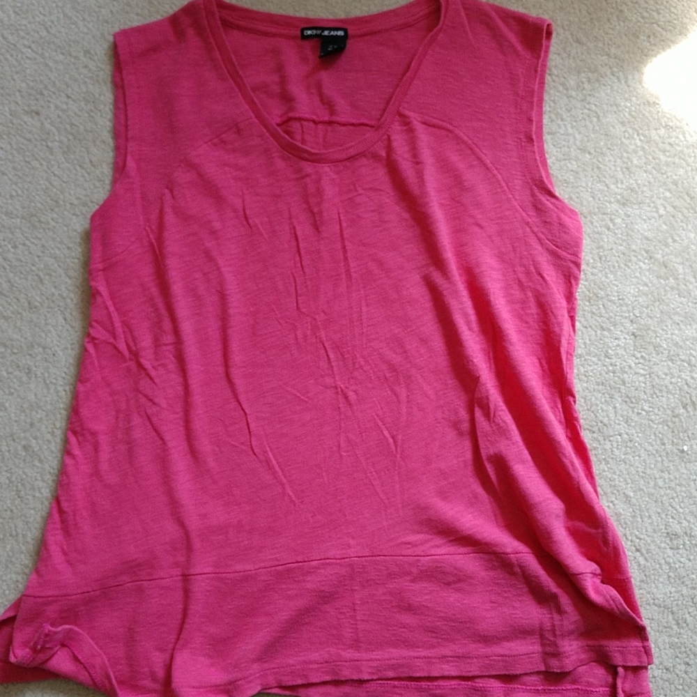 Dkny jeans medium top salmon color